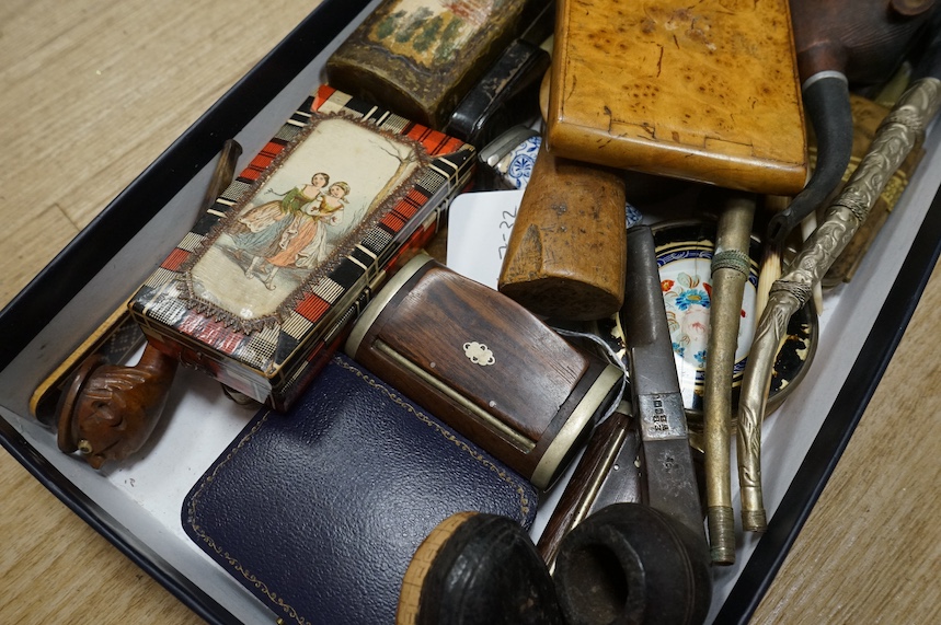 A collection of sundry items to include treen, smoking accessories etc. Condition- varies